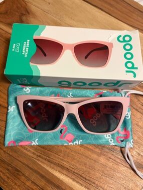 Goodr Women's Pink Sunglasses - Rose Retail Therapy Pop G NWT w/ cleaning pouch